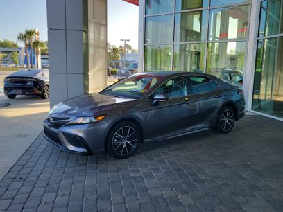 Used 2023 Toyota Camry SE