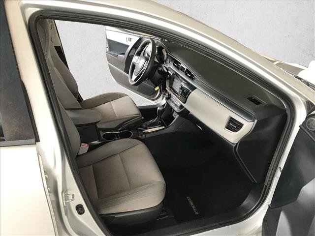 Used 2014 Toyota Corolla LE FWD image 21
