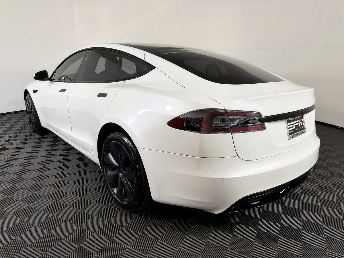 Used 2022 Tesla Model S AWD/4WD image 17