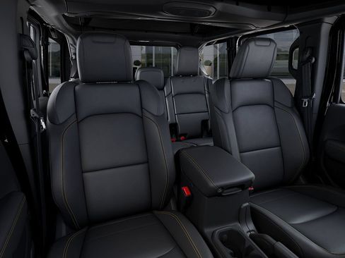 New 2026 Jeep Wrangler Unlimited Sahara AWD/4WD image 16