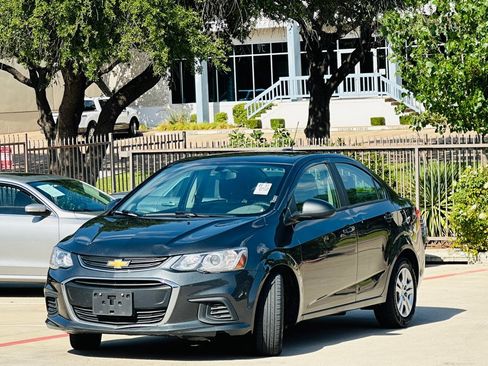 Used 2020 Chevrolet Sonic LS FWD image 3
