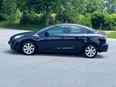 Used 2011 MAZDA MAZDA3 i Touring FWD image 9
