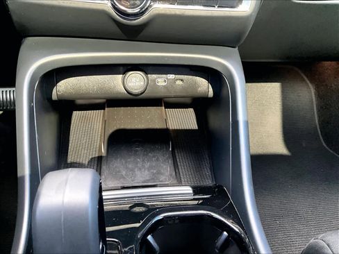 Used 2023 Volvo C40 P8 Recharge Plus AWD/4WD image 36
