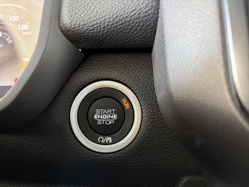 New 2026 RAM 3500 Laramie AWD/4WD image 29