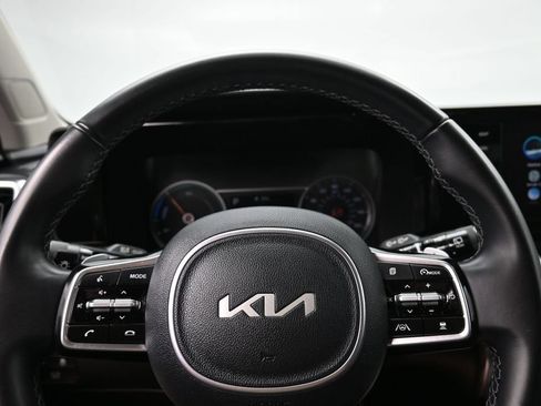 Used 2023 Kia Sorento EX AWD/4WD image 13