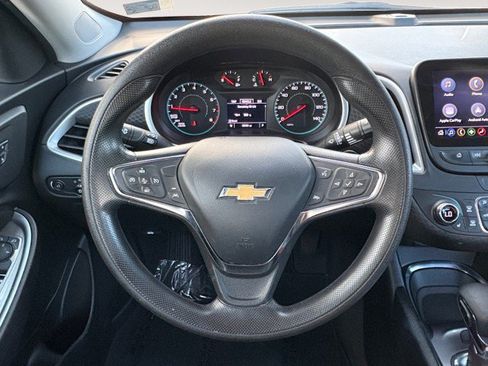 Used 2024 Chevrolet Malibu LT FWD image 12