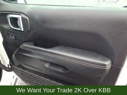 Used 2023 Jeep Wrangler Unlimited Sahara w/ Cold Weather Group image 20