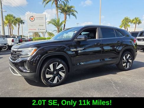 Used 2024 Volkswagen Atlas Cross Sport SE FWD image 3