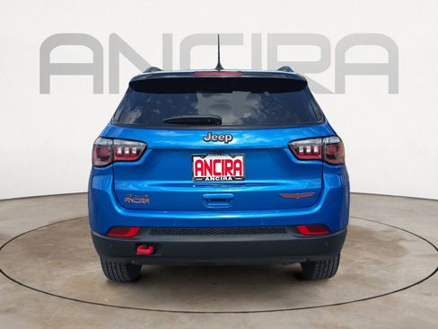 Used 2023 Jeep Compass Trailhawk AWD/4WD image 9