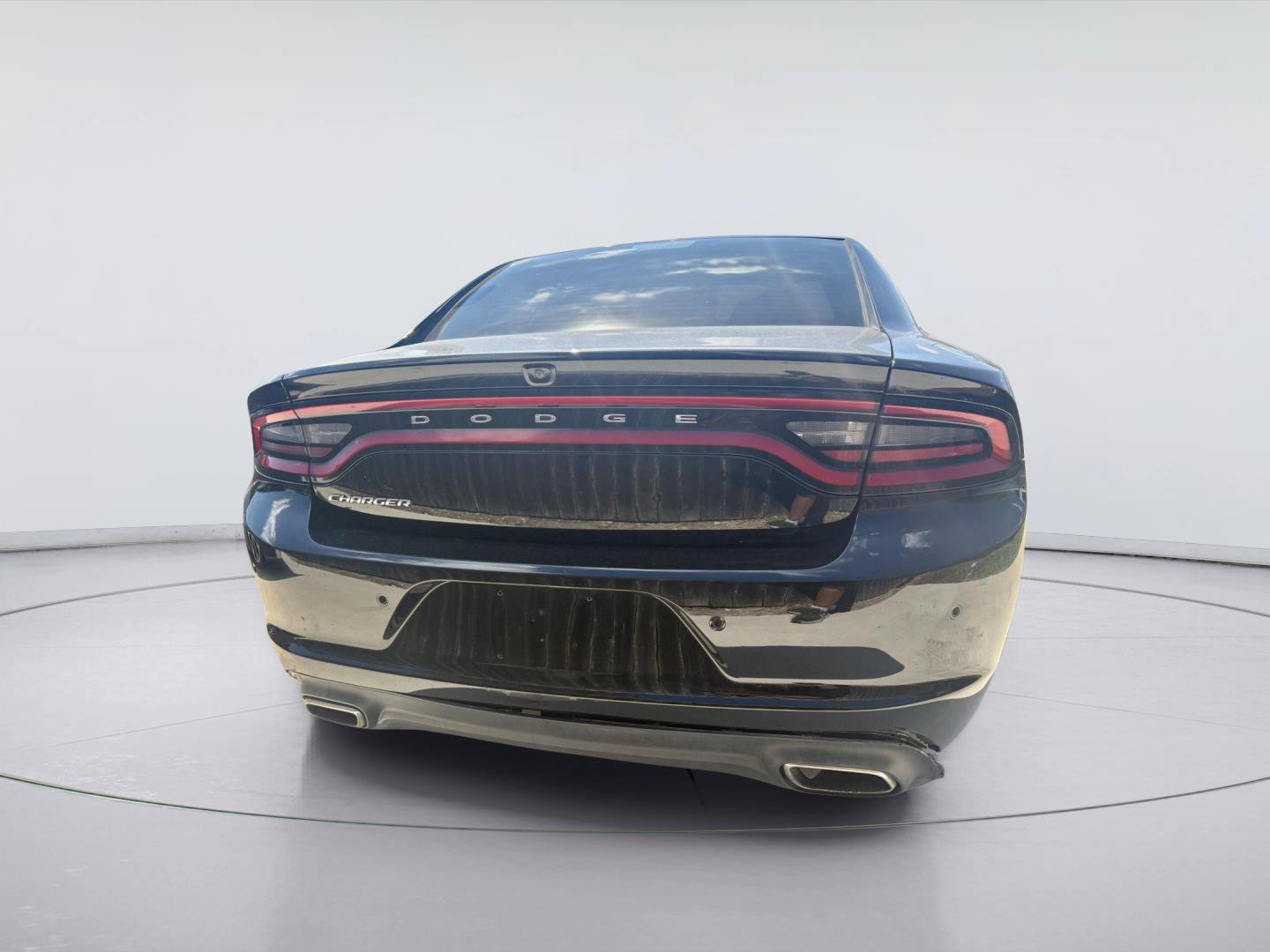 Used 2021 Dodge Charger SXT RWD image 4