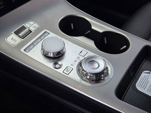 New 2026 Genesis GV70 2.5T Select image 12