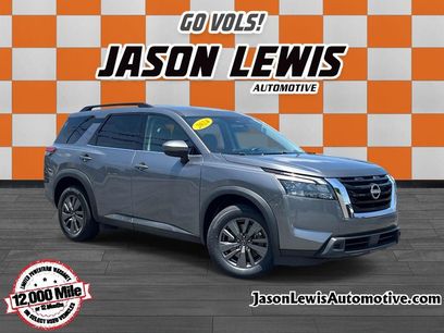 Used 2024 Nissan Pathfinder SV