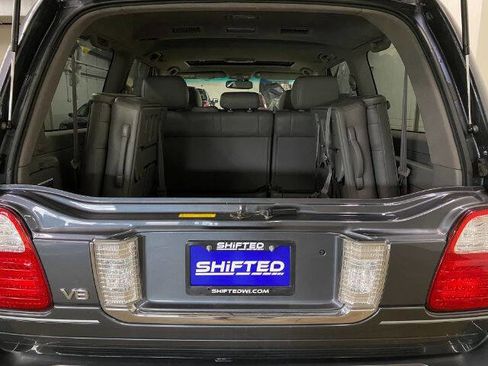 Used 2005 Lexus LX 470 4WD image 16