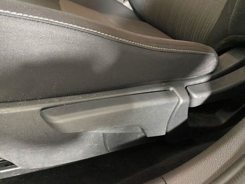 Used 2020 Nissan Sentra SV FWD image 12