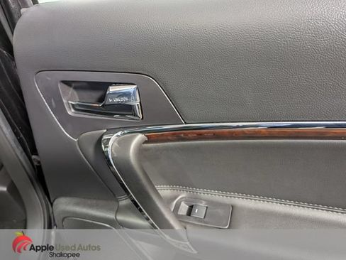 Used 2011 Lincoln MKZ AWD image 31