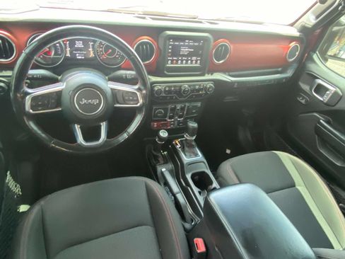 Used 2021 Jeep Wrangler Unlimited Rubicon w/ LED Lighting Group AWD/4WD image 12