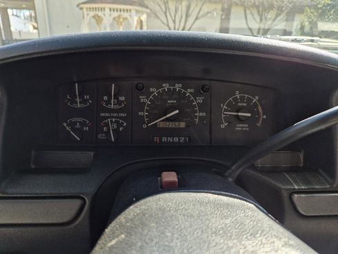 Used 1997 Ford F250 2WD Regular Cab Heavy Duty image 15