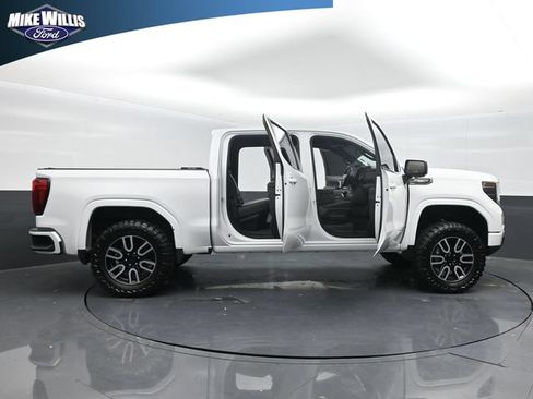 Used 2022 GMC Sierra 1500 AT4 w/ AT4 Premium Package AWD/4WD image 27
