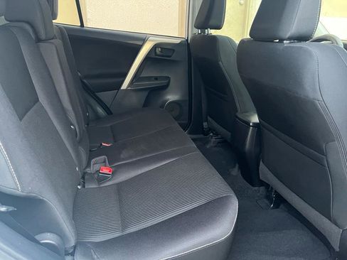 Used 2013 Toyota RAV4 XLE image 28