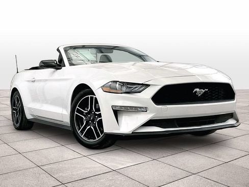 Used 2022 Ford Mustang Premium RWD image 2