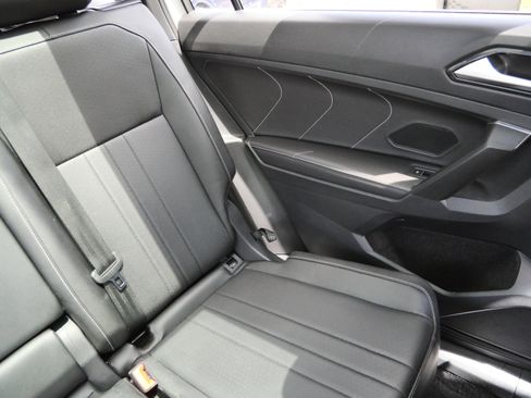 Certified 2023 Volkswagen Tiguan SE R-Line FWD image 14