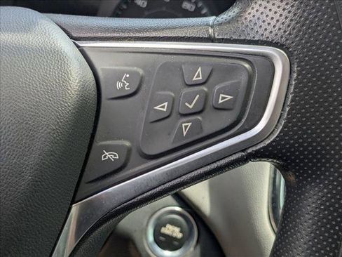 Used 2022 Chevrolet Equinox LS FWD image 5