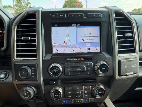 Used 2018 Ford F150 Raptor w/ Equipment Group 802A Luxury image 29