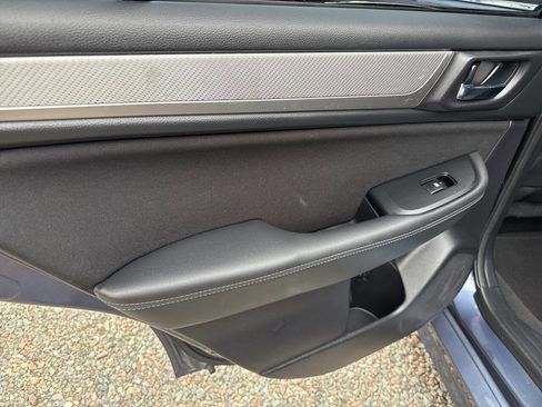 Used 2018 Subaru Legacy 2.5i Premium AWD/4WD image 14