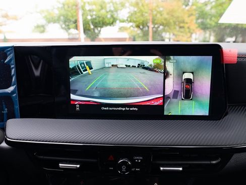 New 2026 Nissan Kicks SR w/ Cold Weather Package image 15