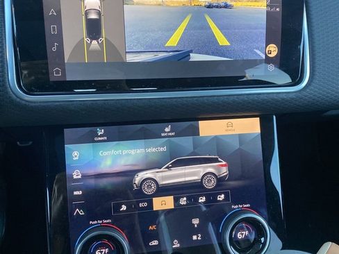 Used 2022 Land Rover Range Rover Velar R-Dynamic S image 6