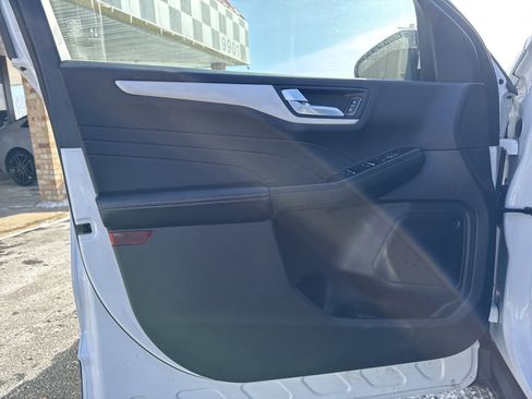 Used 2022 Ford Escape SEL image 13