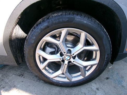 Used 2024 BMW X3 xDrive30i w/ Premium Package image 7