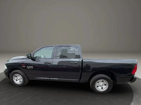 Used 2018 RAM 1500 4x4 Crew Cab w/ Protection Group image 8