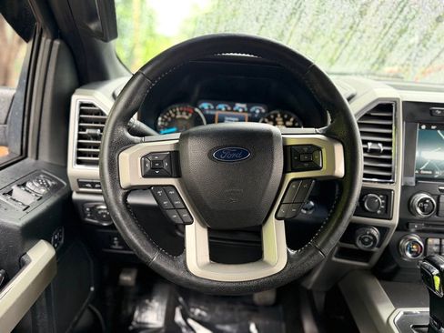 Used 2016 Ford F150 Lariat w/ Equipment Group 502A Luxury AWD/4WD image 44