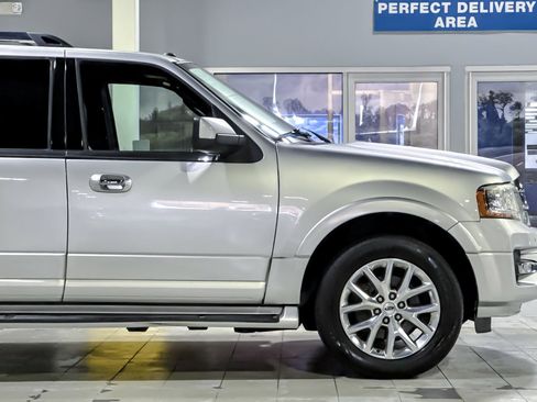 Used 2016 Ford Expedition Limited image 37