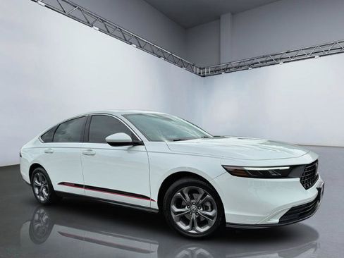 Used 2024 Honda Accord EX image 25