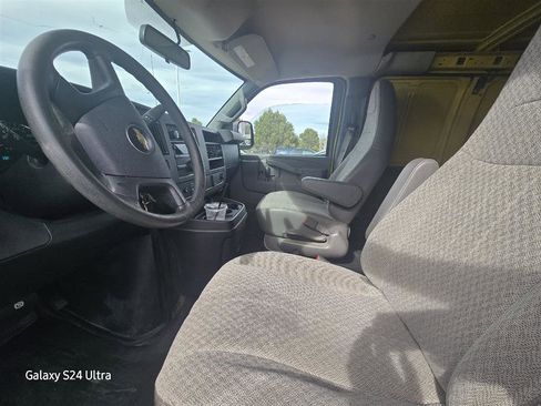 Used 2020 Chevrolet Express 2500 image 3
