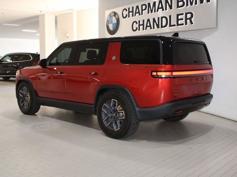 Used 2025 Rivian R1S Premium AWD/4WD image 5