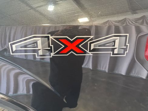 Used 2015 Ford F150 Lariat w/ Equipment Group 502A Luxury image 13