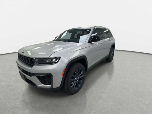 New 2026 Jeep Grand Cherokee Limited AWD/4WD image 4