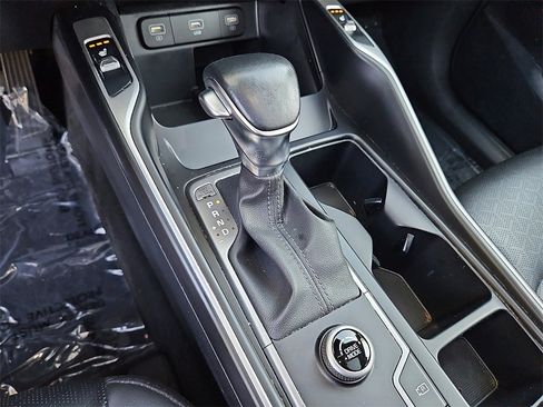 Certified 2022 Kia Sorento S w/ Panoramic Sunroof Package image 16