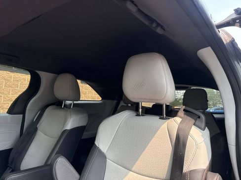 Used 2022 Toyota Sienna XSE w/ XSE Plus Package FWD image 21