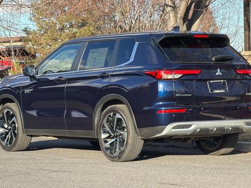 Used 2024 Mitsubishi Outlander SE image 6