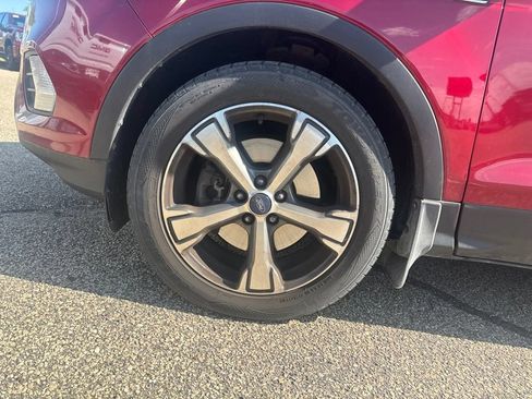 Used 2017 Ford Escape SE w/ SE Leather Comfort Package AWD/4WD image 21