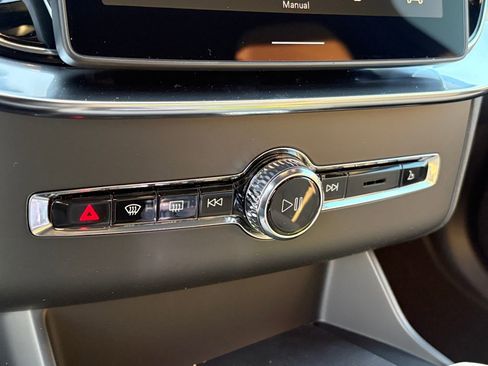 New 2026 Volvo XC90 B6 Plus AWD/4WD image 15