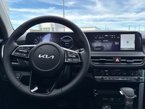 New 2026 Kia Seltos EX FWD image 14
