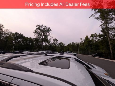 Used 2020 GMC Yukon SLT w/ Premium Edition AWD/4WD image 10