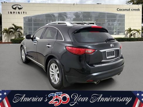 Used 2017 INFINITI QX70 2WD w/ Premium Package image 4