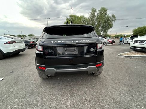 Used 2018 Land Rover Range Rover Evoque SE image 5