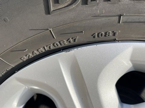 Used 2017 Chevrolet Traverse LS image 12